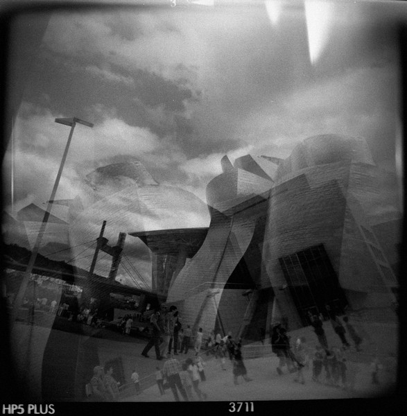 Guggenheim-Bilbao-di-constructions-2006_-ed_-1-3+2PA-100x100cm